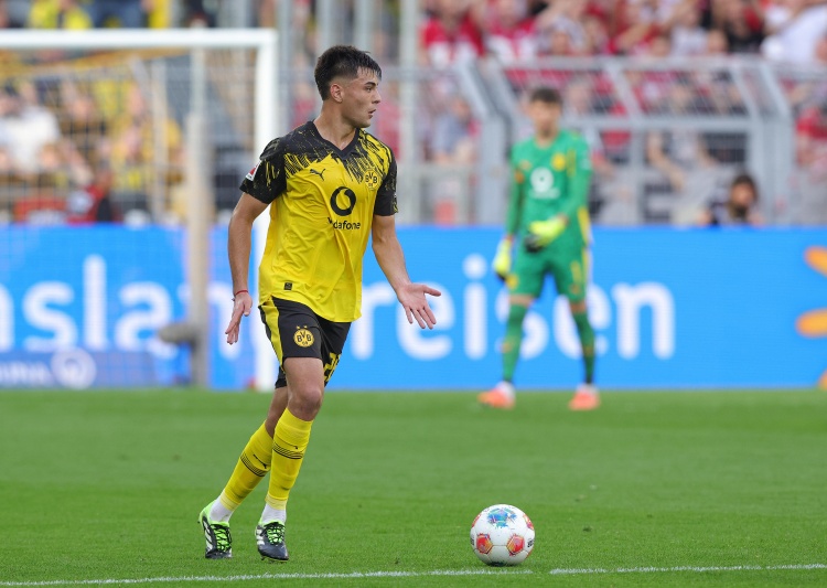 乐鱼-记者：切尔西决定召回安塞尔米诺，多特已接到通知并商讨应对方案